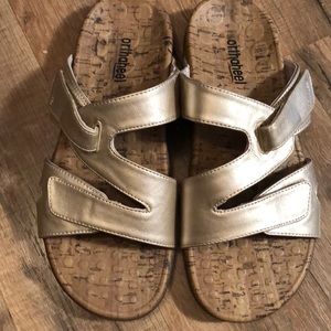 Gold Orthaheel Holly Sandals NEW Size 7 US 38 Eu